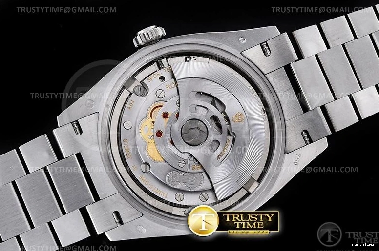 0130 RDD0224E – DayDate 36mm MoistureWicking 706